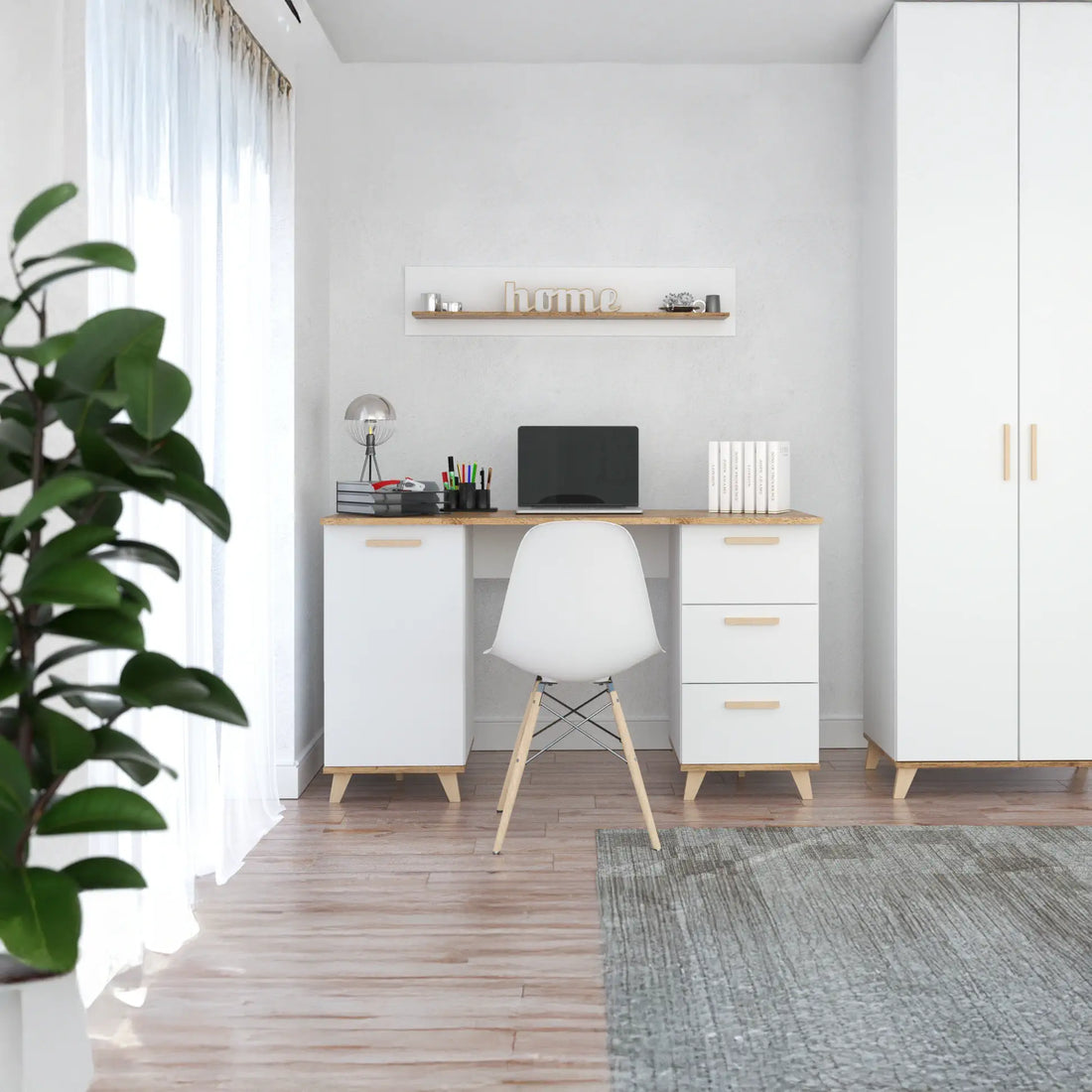 Praca zdalna — jak ustawić ergonomiczne stanowisko w domu?